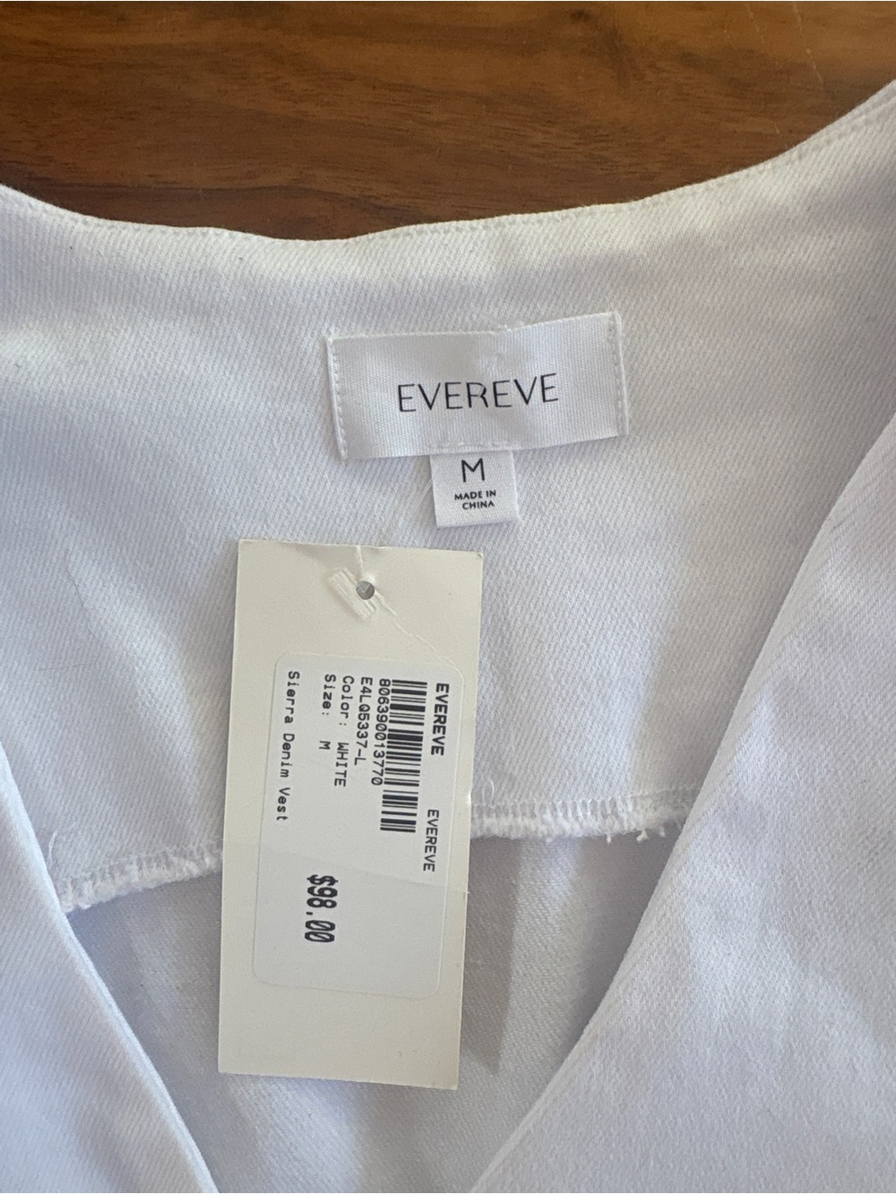 Evereve Sierra White Denim Button-Front Vest Top - Picture 6 of 8